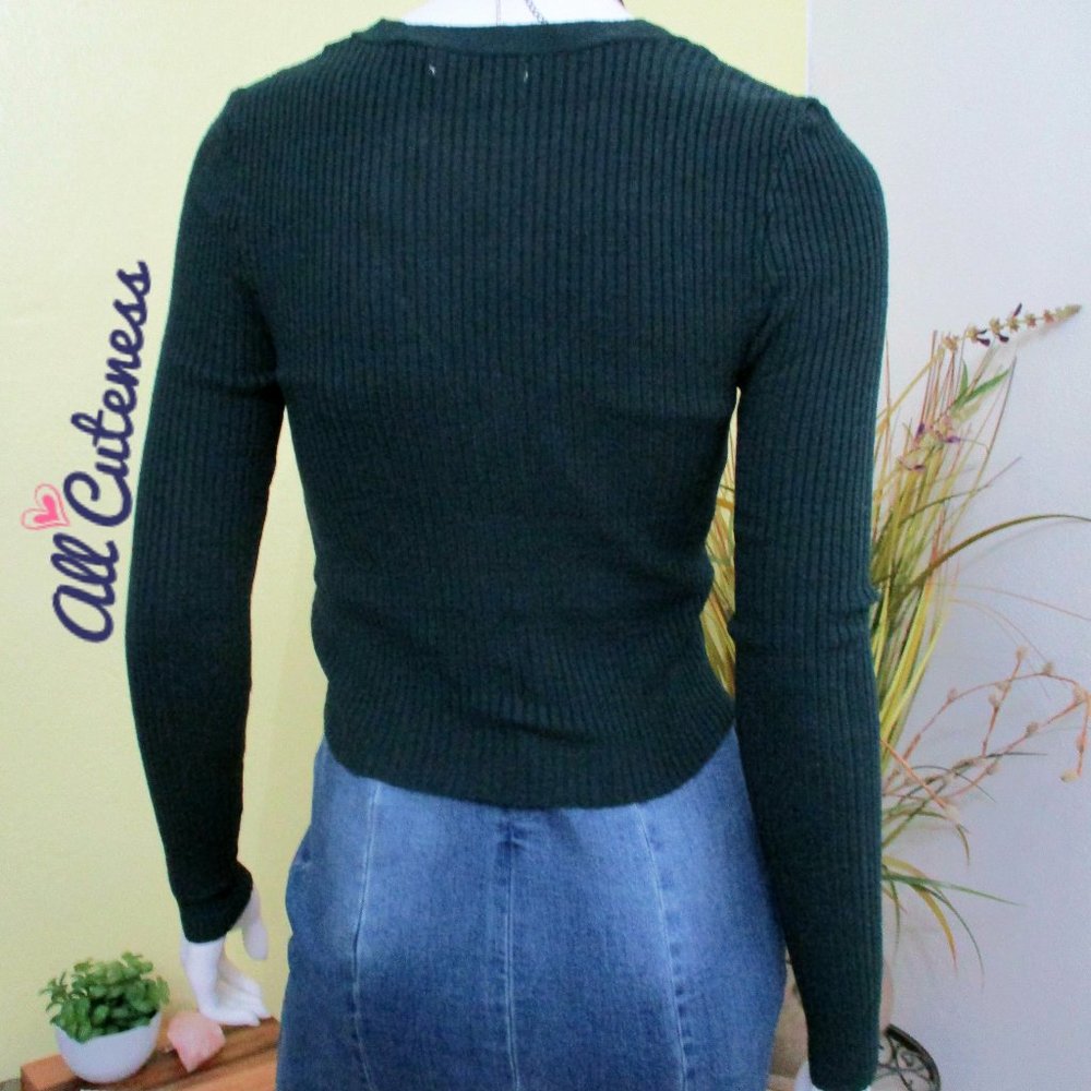 Button Down Cropped Sweater Cardigan Size M - Picture 3 of 3